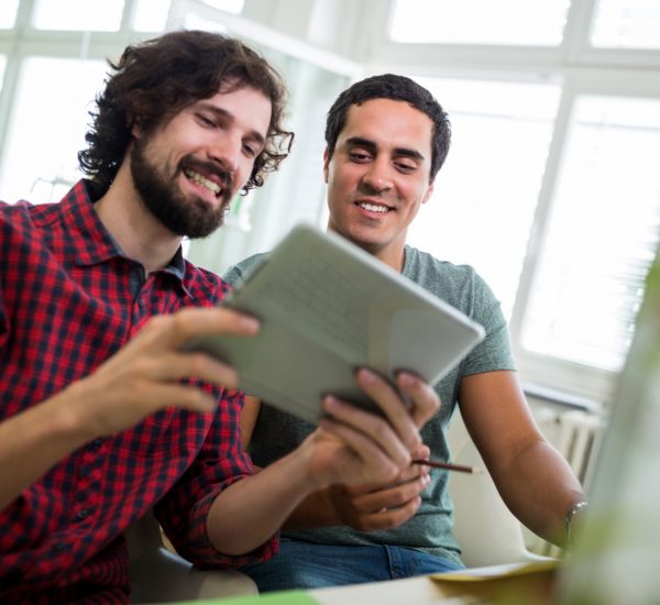 profesionales de ti con buenas aptitudes y actitudes